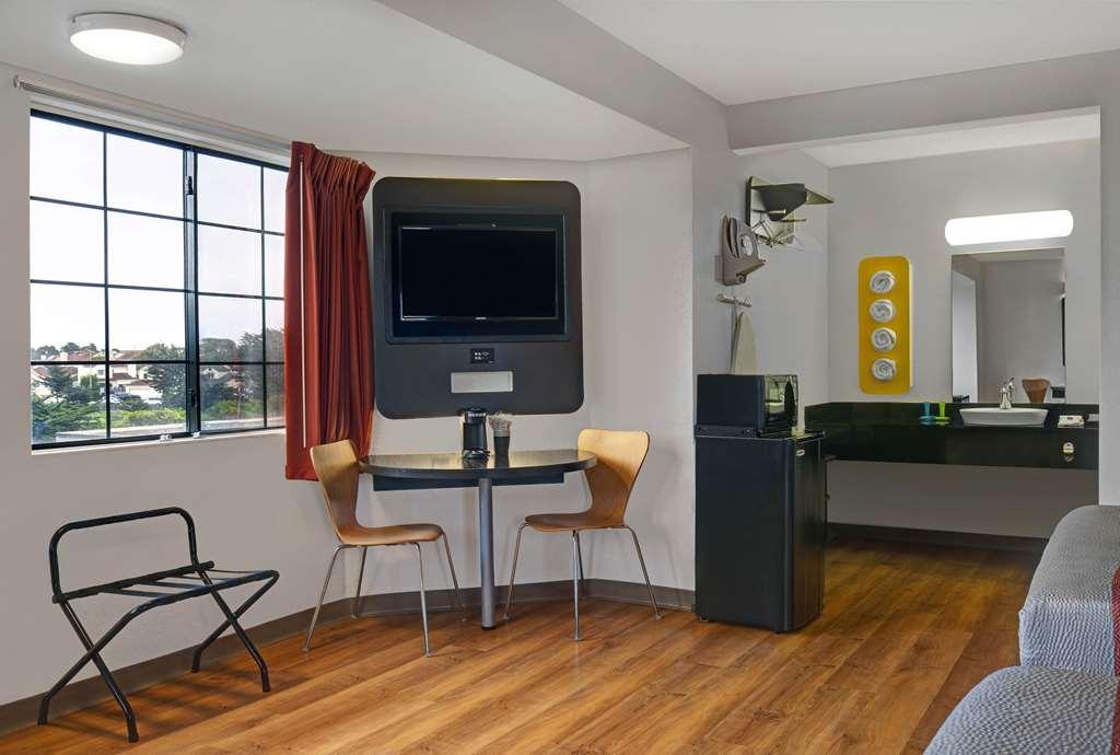 Motel 6-Marina, Ca - Monterey 시설 사진
