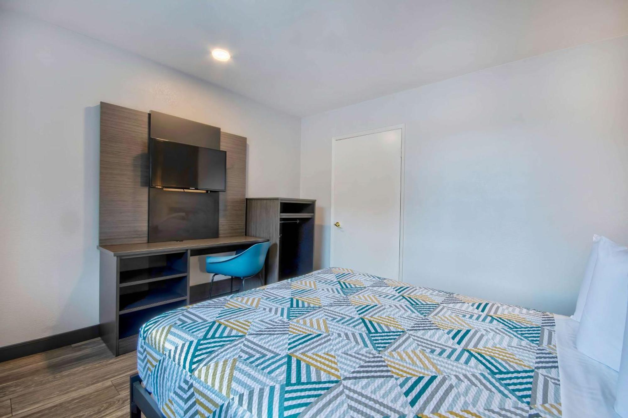 Motel 6-Marina, Ca - Monterey 외부 사진