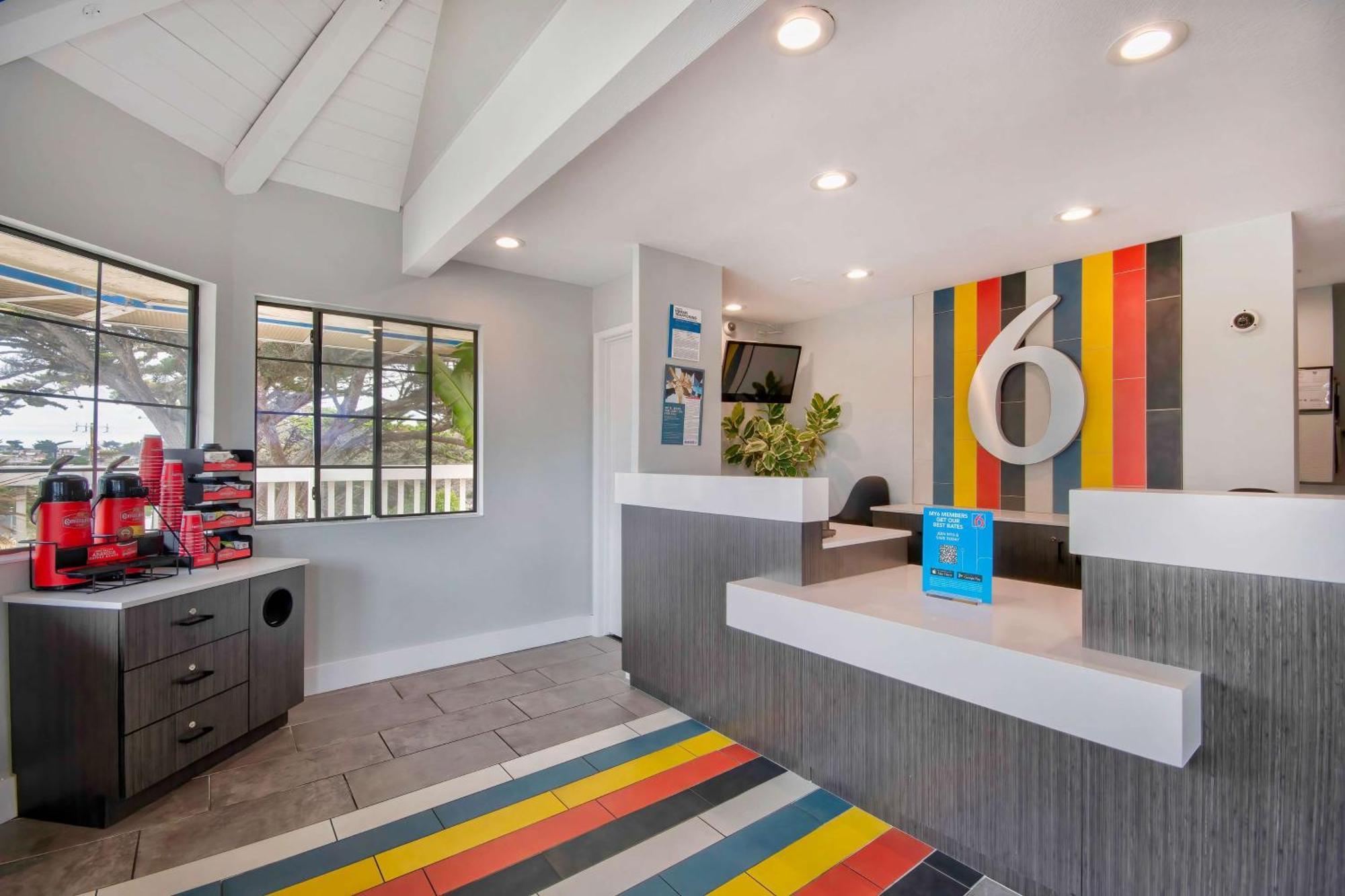 Motel 6-Marina, Ca - Monterey 외부 사진